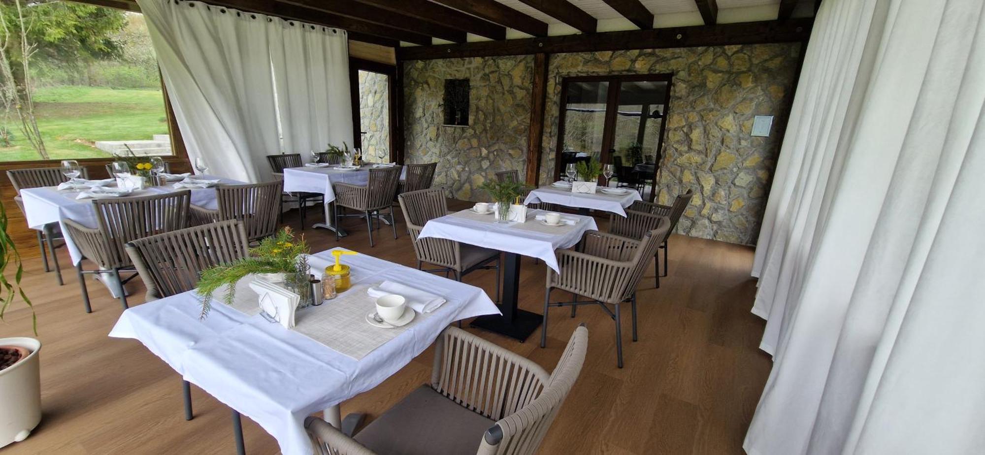 Plitvice Inn 예제르체 외부 사진